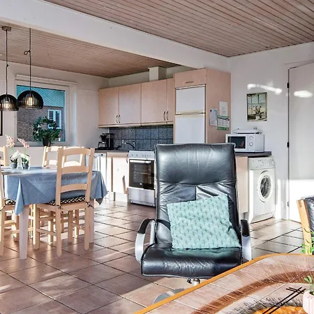 Сasa de vacaciones Comfortable Holiday In B Rkop With Terrace *